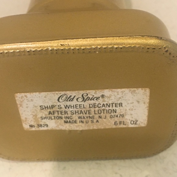 VTG 1980 Old Spice Ship’s Wheel Decanter Exc Cond - Picture 3 of 12